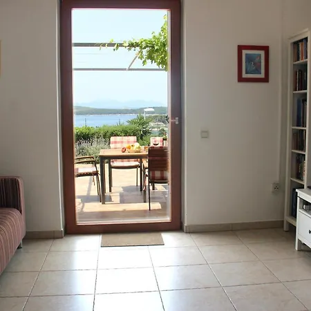 With A Parking Space Hvar - 12353 Apartmán Hvar Town